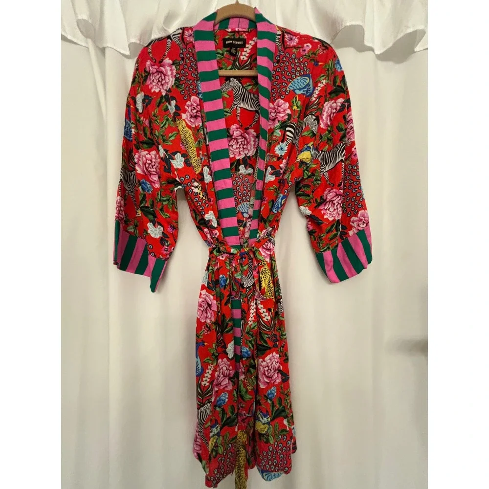 Room Service Medium Floral Animal Print Robe Womens Red